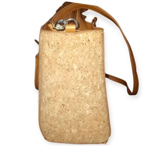 Chris's Closet Elegant Tan Cork Wine Carrier Bag NWT. - Picture 7 of 11